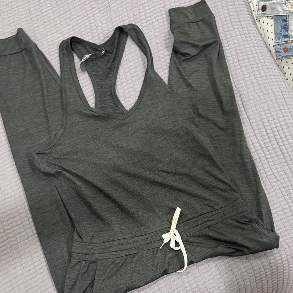 Vuori green/gray racer back Jumpsuit size medium